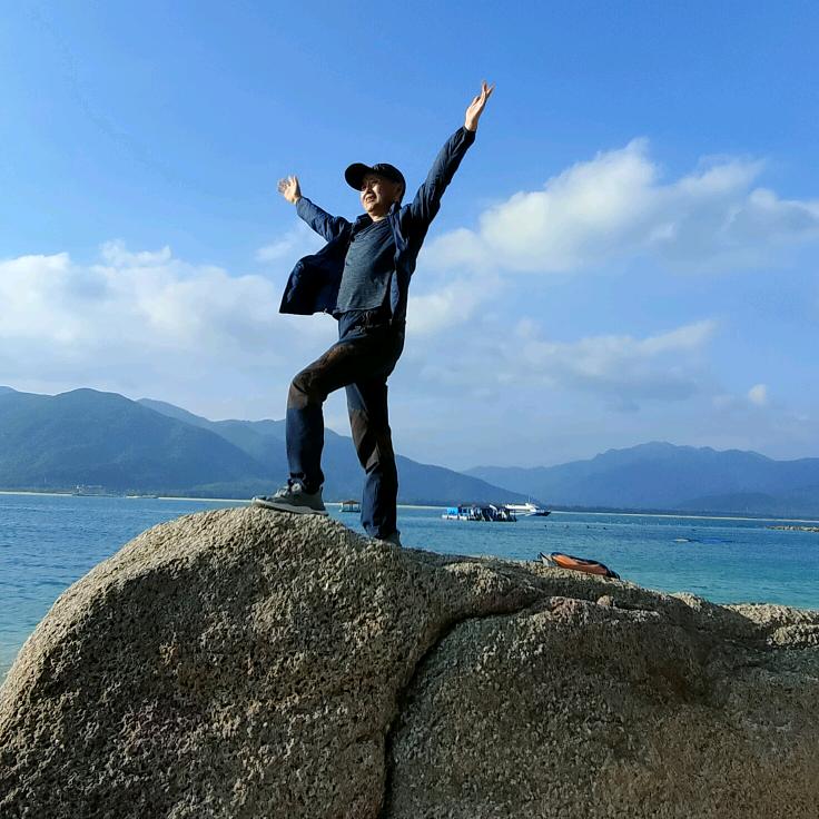 悠悠丑牛