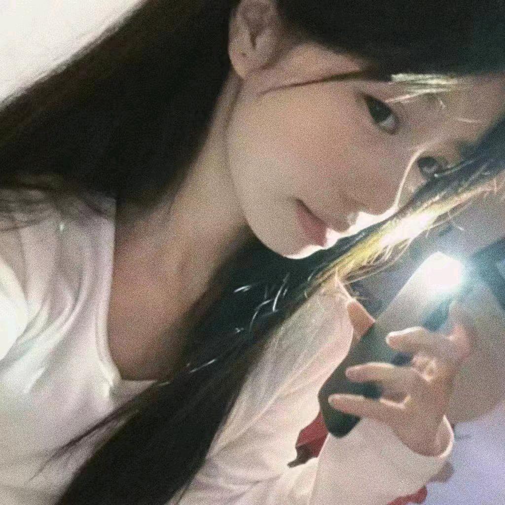 佳佳⁴¹¹