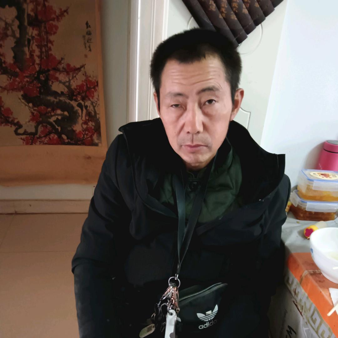 坚强的老于