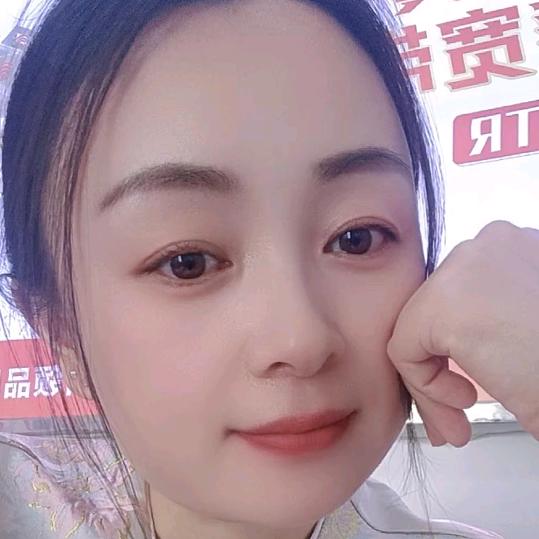 姗姗~