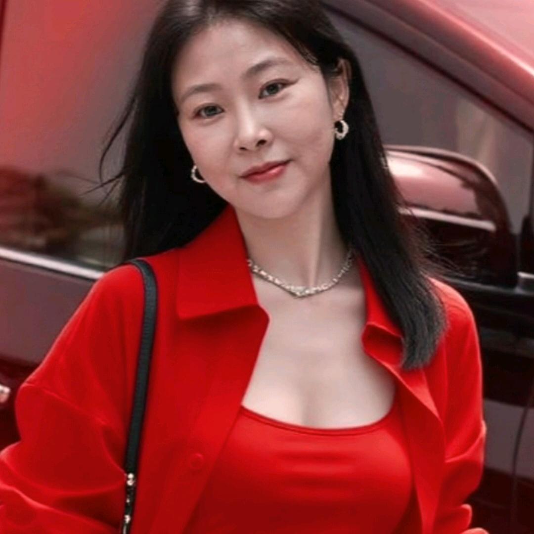 76年的傻女人🐉