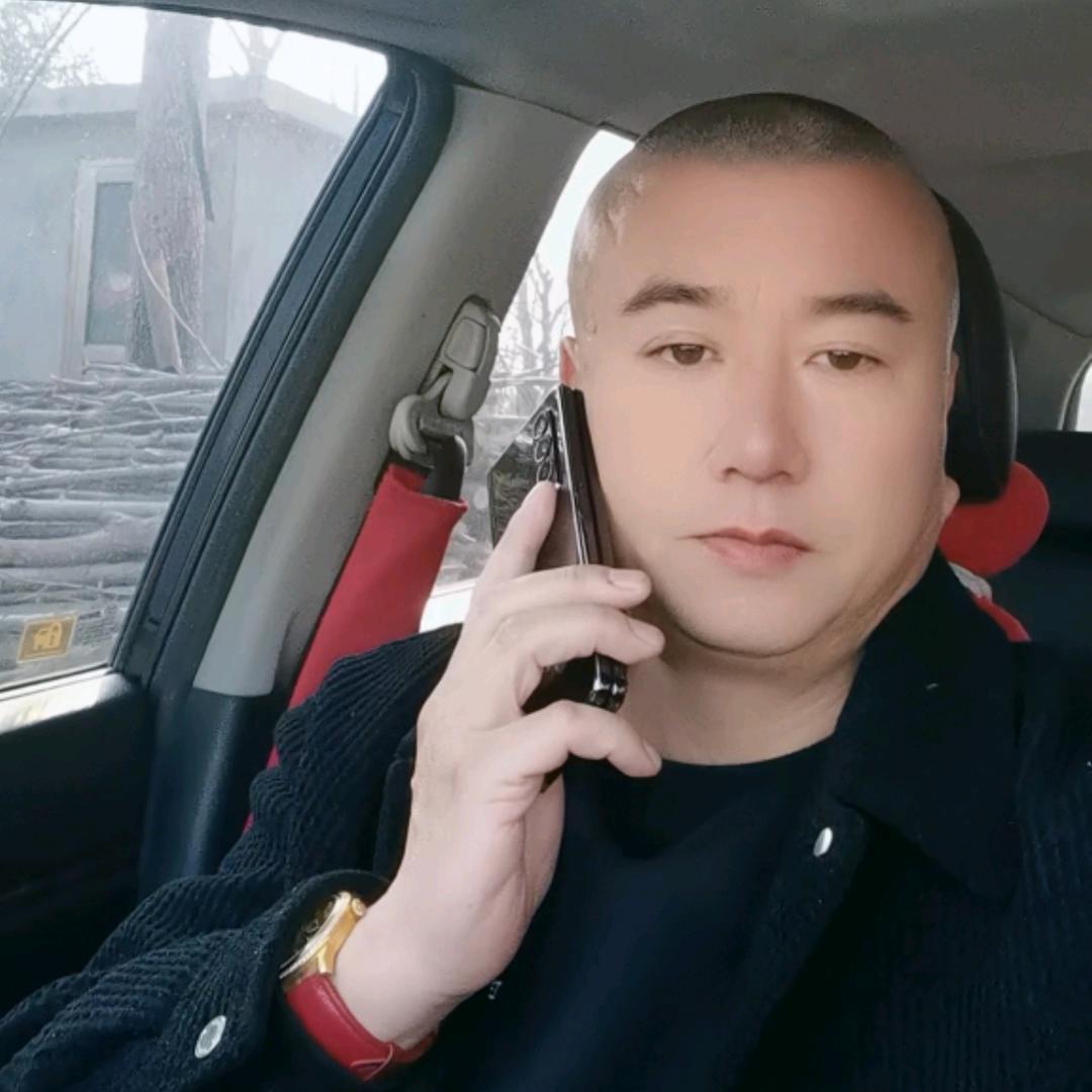 悲伤的孤独🌷单身可私聊🌹请别连赞！