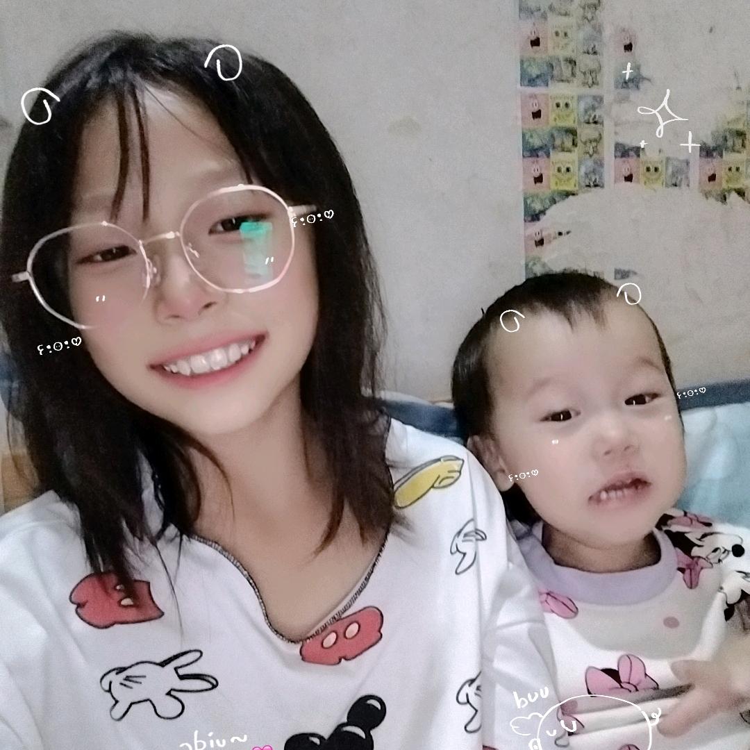 晨晨诺诺姐妹❤😉