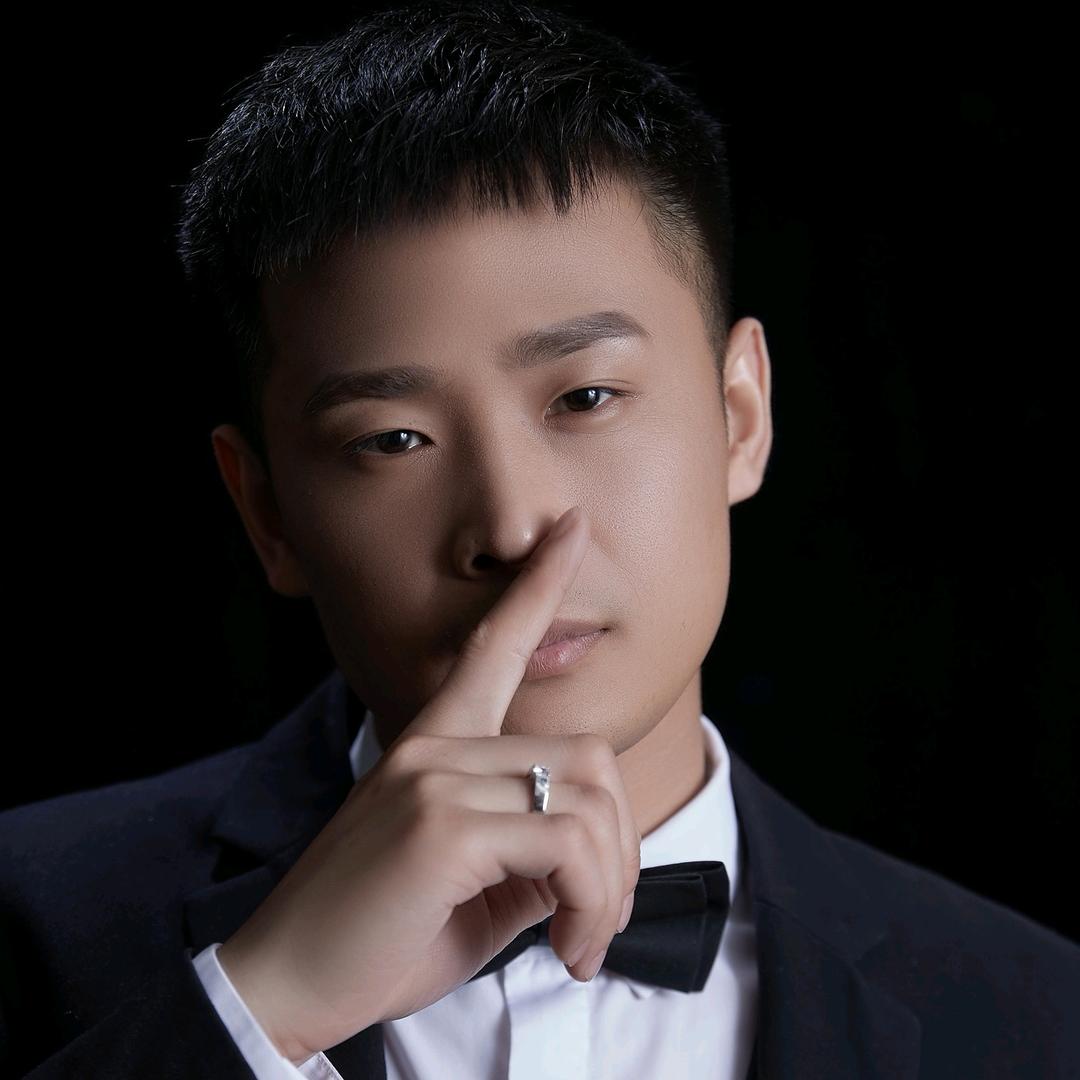 志刚按摩塔林店店长小邱