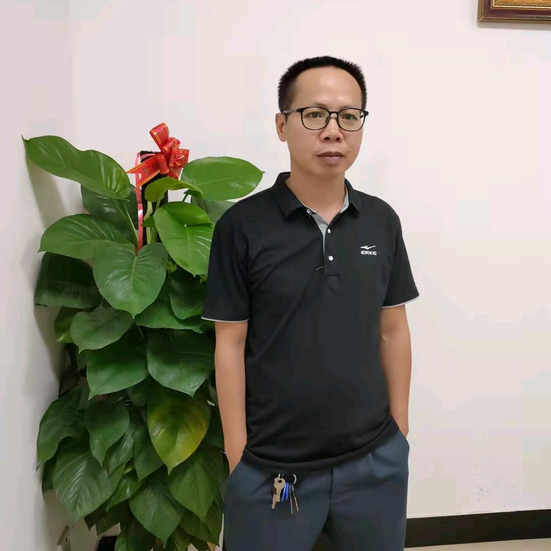 春哥在摆地摊