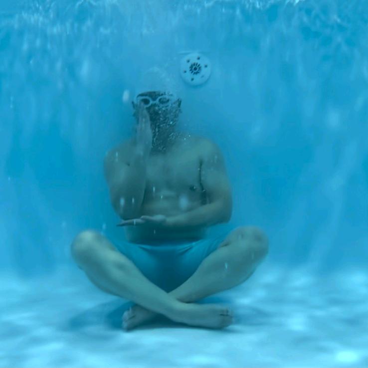 壹号游泳帅帅教练