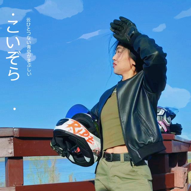 爱健身的美少女壮士