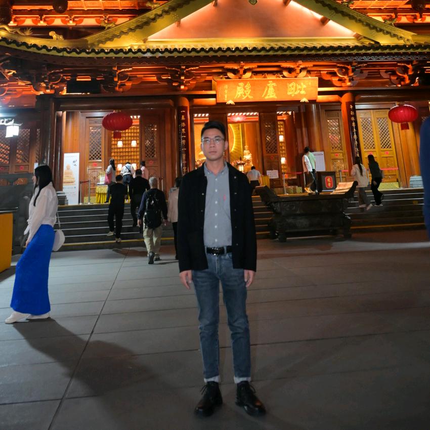 全屋定制家居-何生