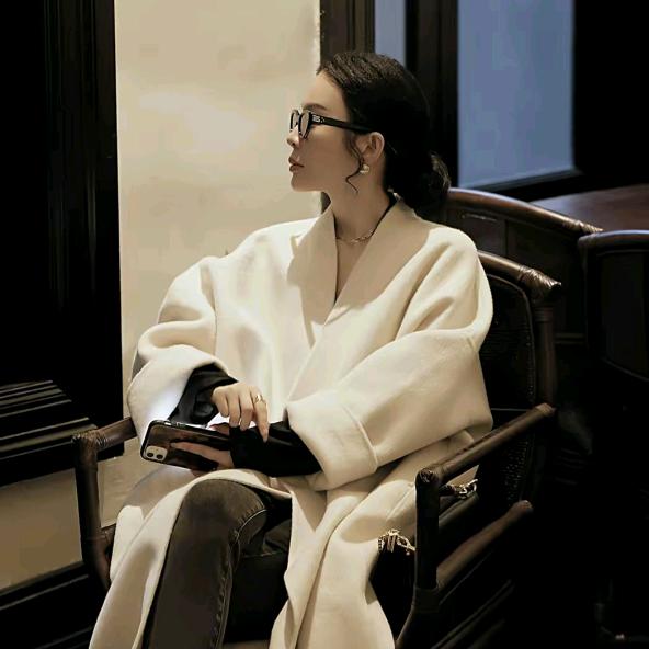 P.exiu 潘依绣_返场版