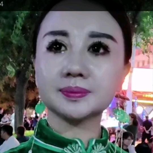 娇宝燕爱跳舞
