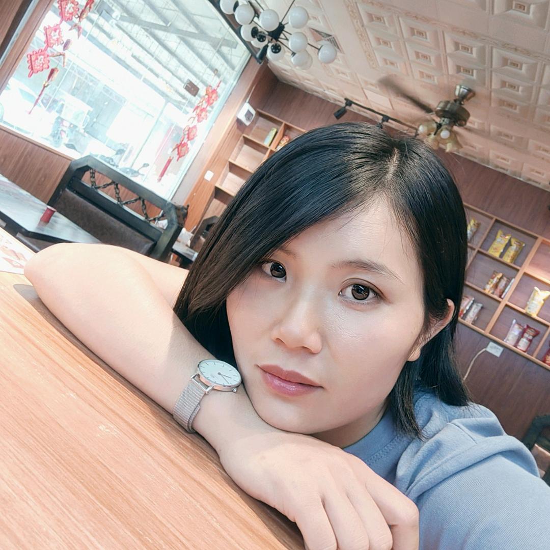 华女^o^