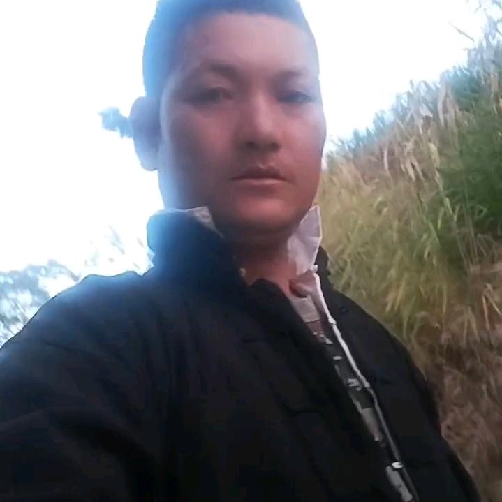 四个孩子的爸爸