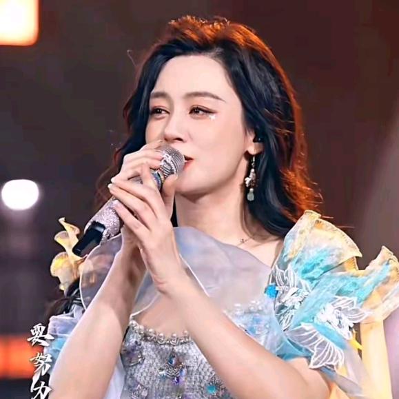 唐艺🌈（歌手大舞台）