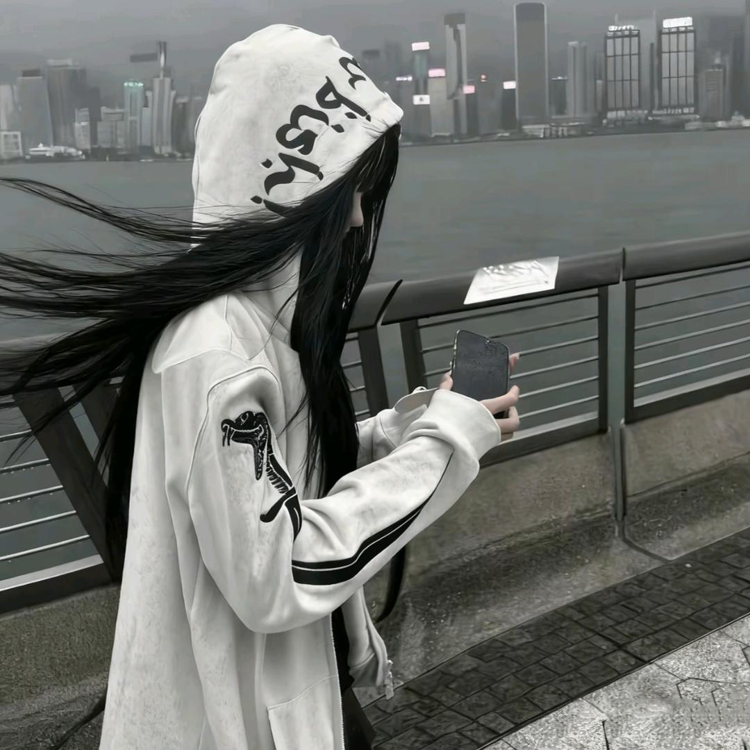 枫叶🍁（打电话拉黑）