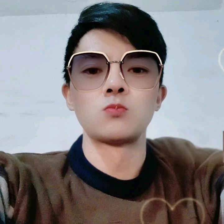 努力吧小王同志