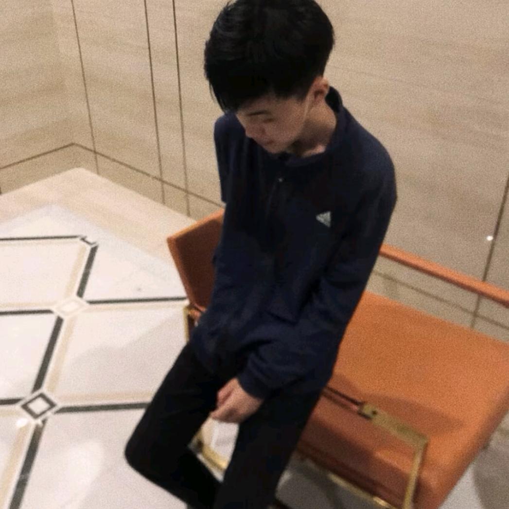 人丑没钱事还多