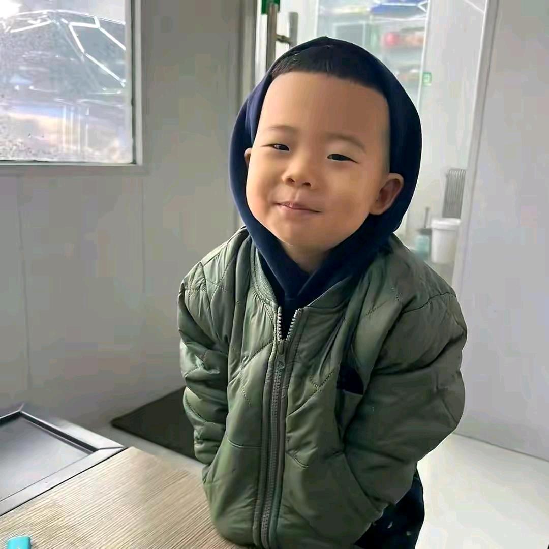 暴富卓.