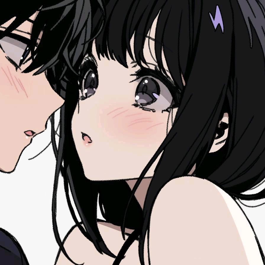 奶🍭糖.
