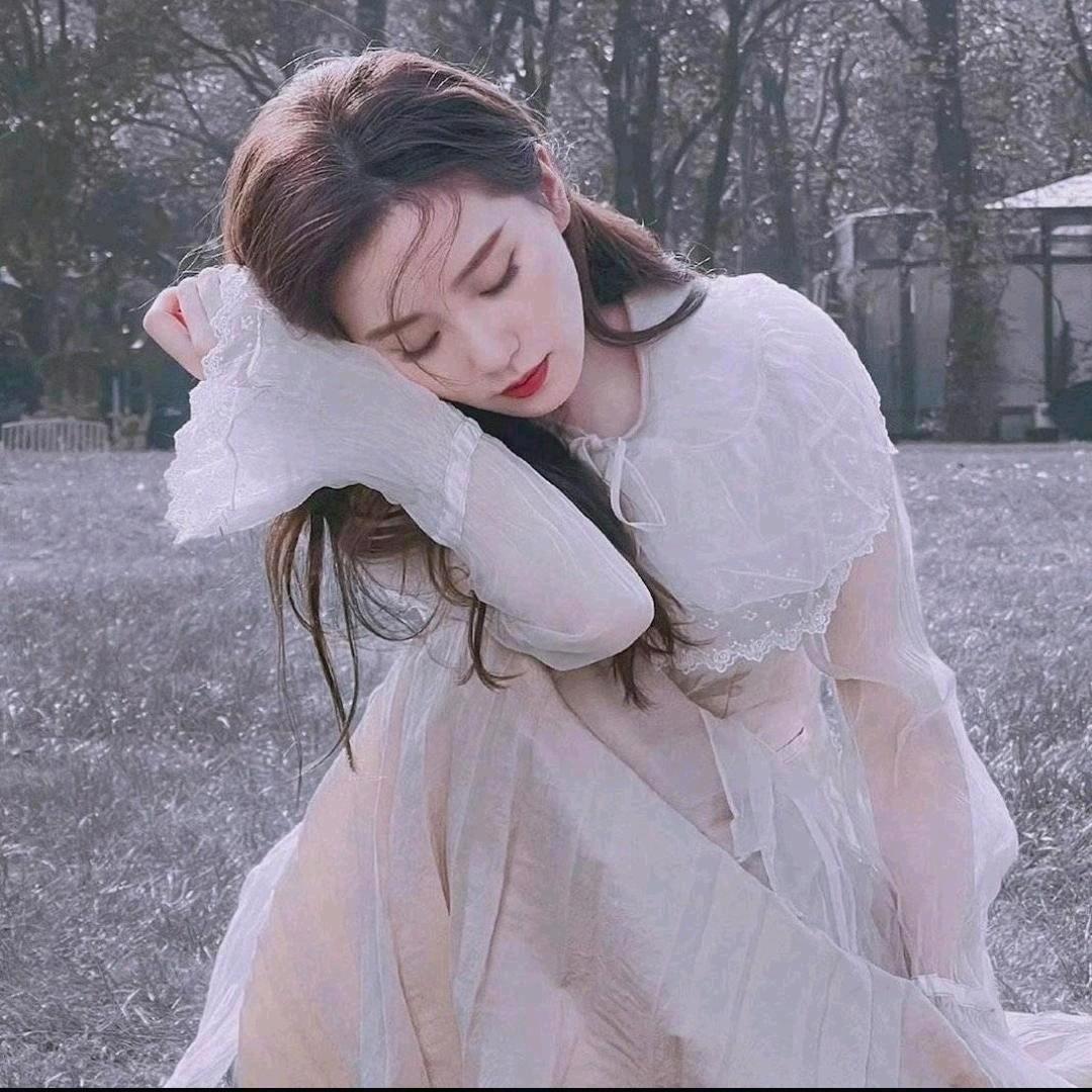 绛都春