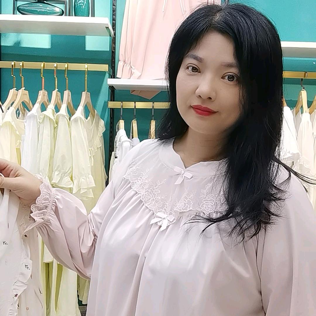 觉夏丽人内衣馆