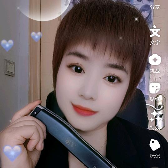 爱音乐的梅朵