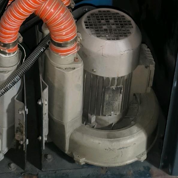 注塑机周边 光头涛