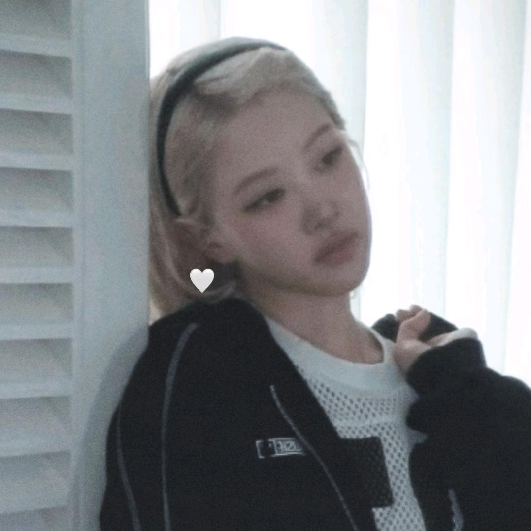 -Rosrain°松德^皖玲🥀 ⃒⃘⃤