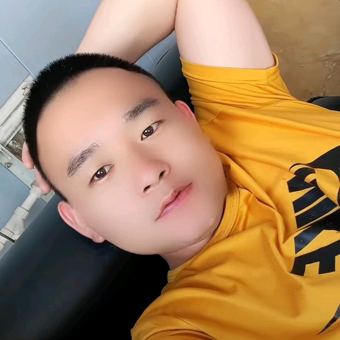 性感的毛毛虫🐛