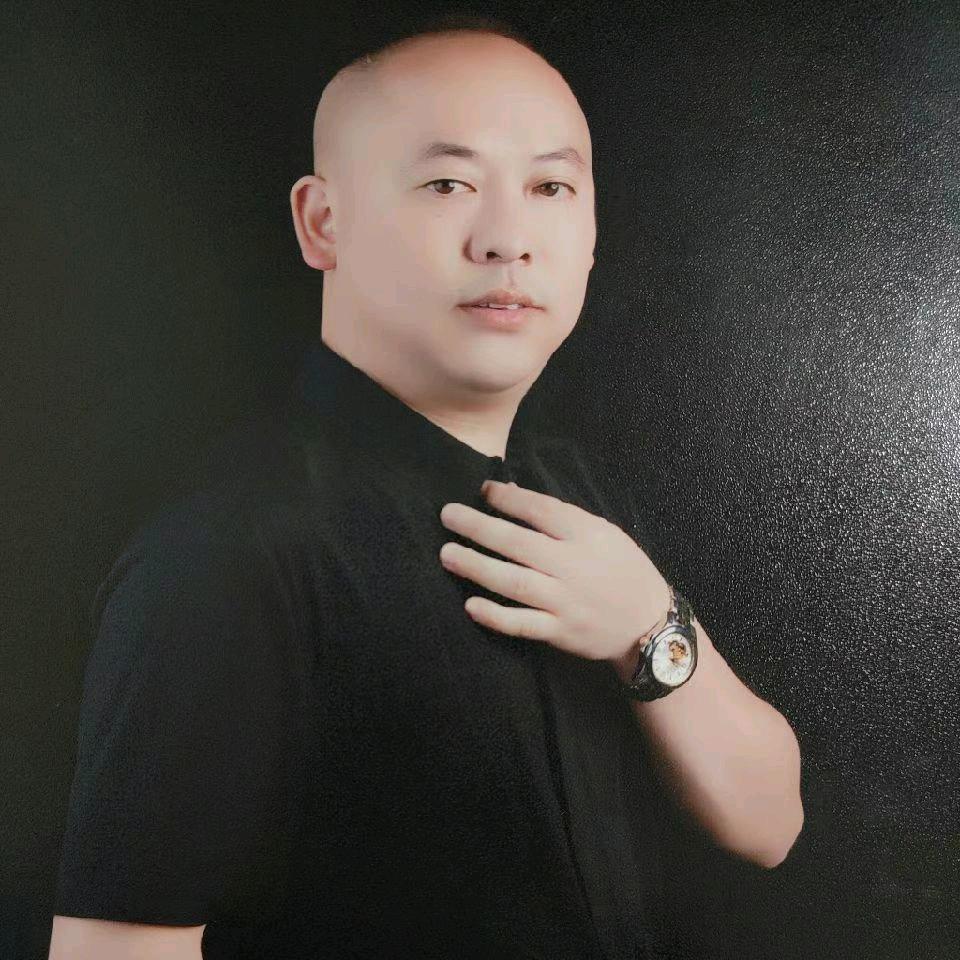 游江-郡萱服饰-团体服全品类批发定制工厂