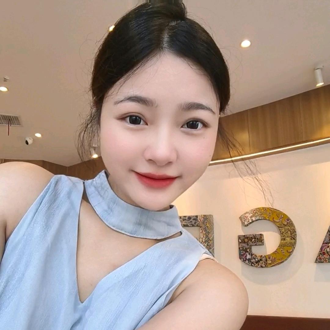 郑千亦（月子中）