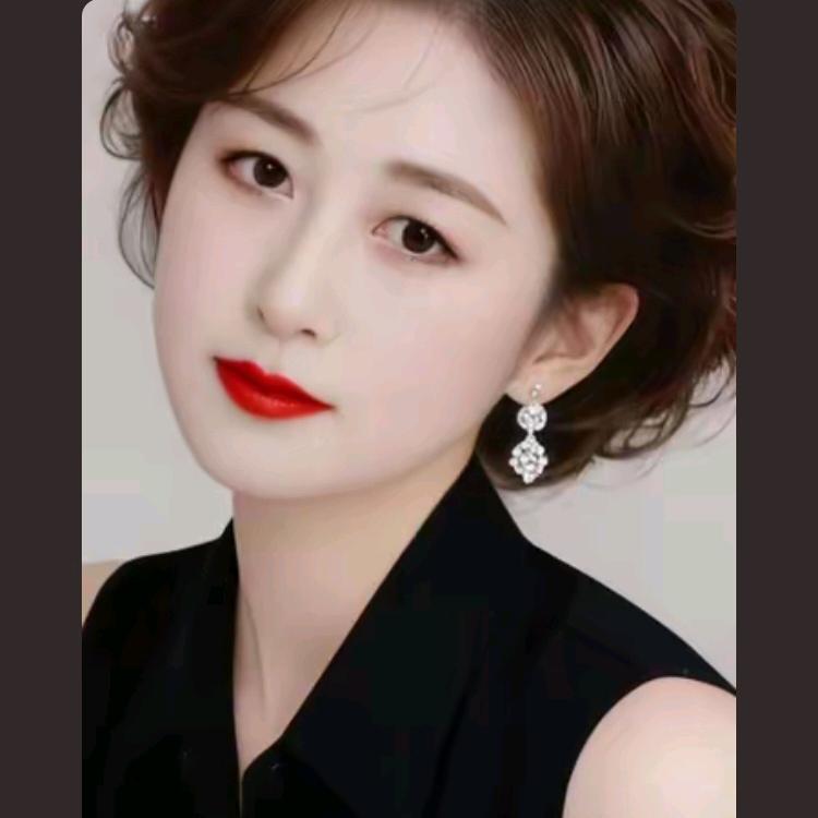 村里的姑娘