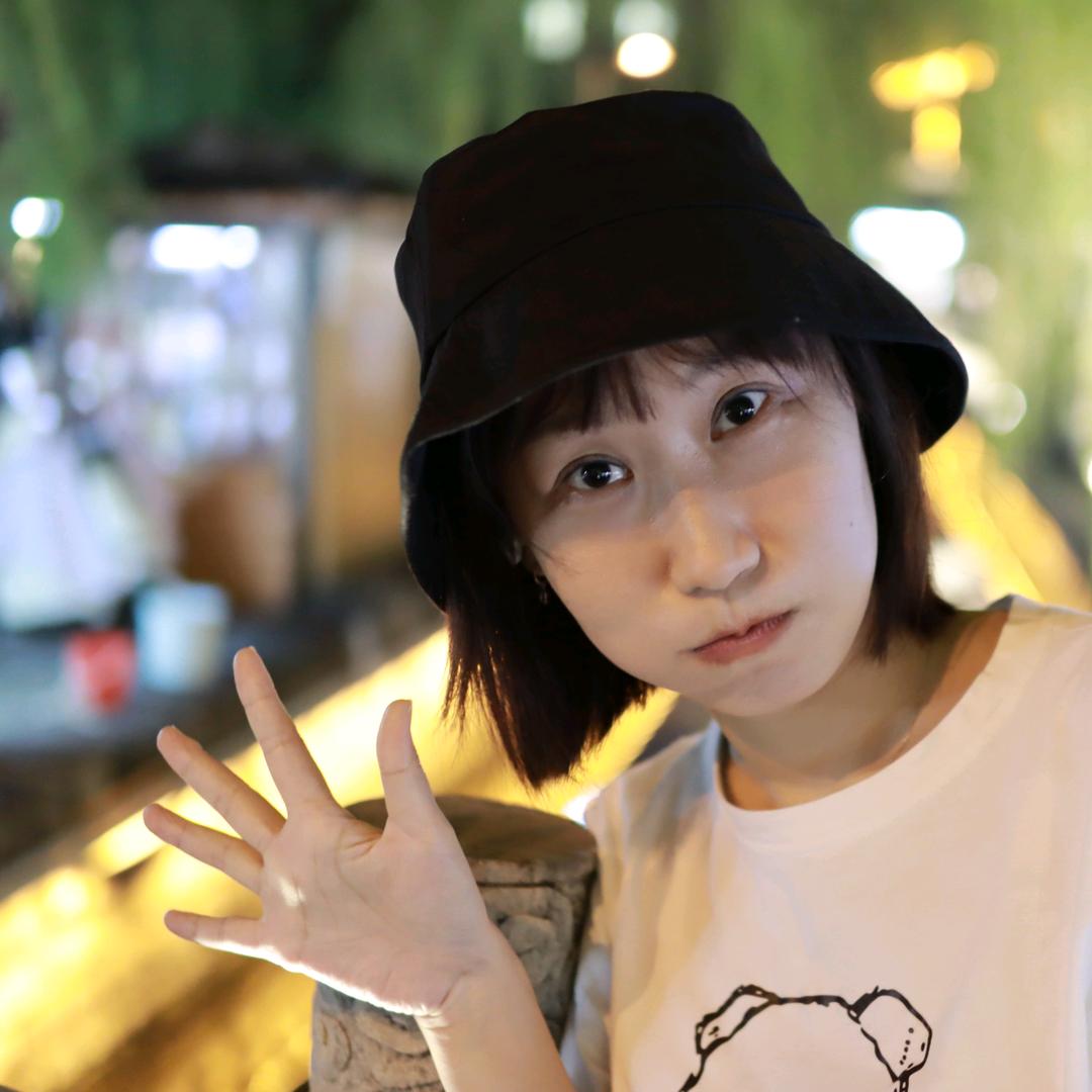 🧡Lucky.静小姐🧡