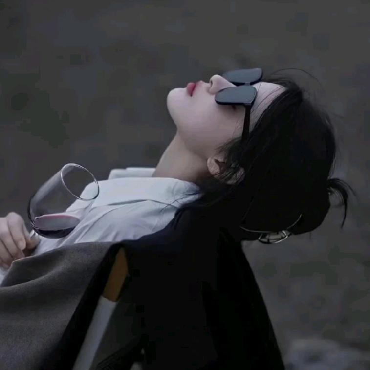 摆摊卖真爱🤨