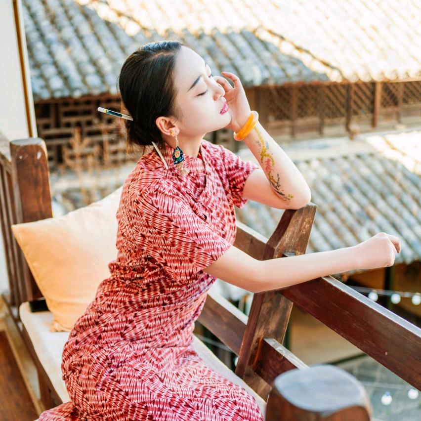 扎染姑娘大理想日记