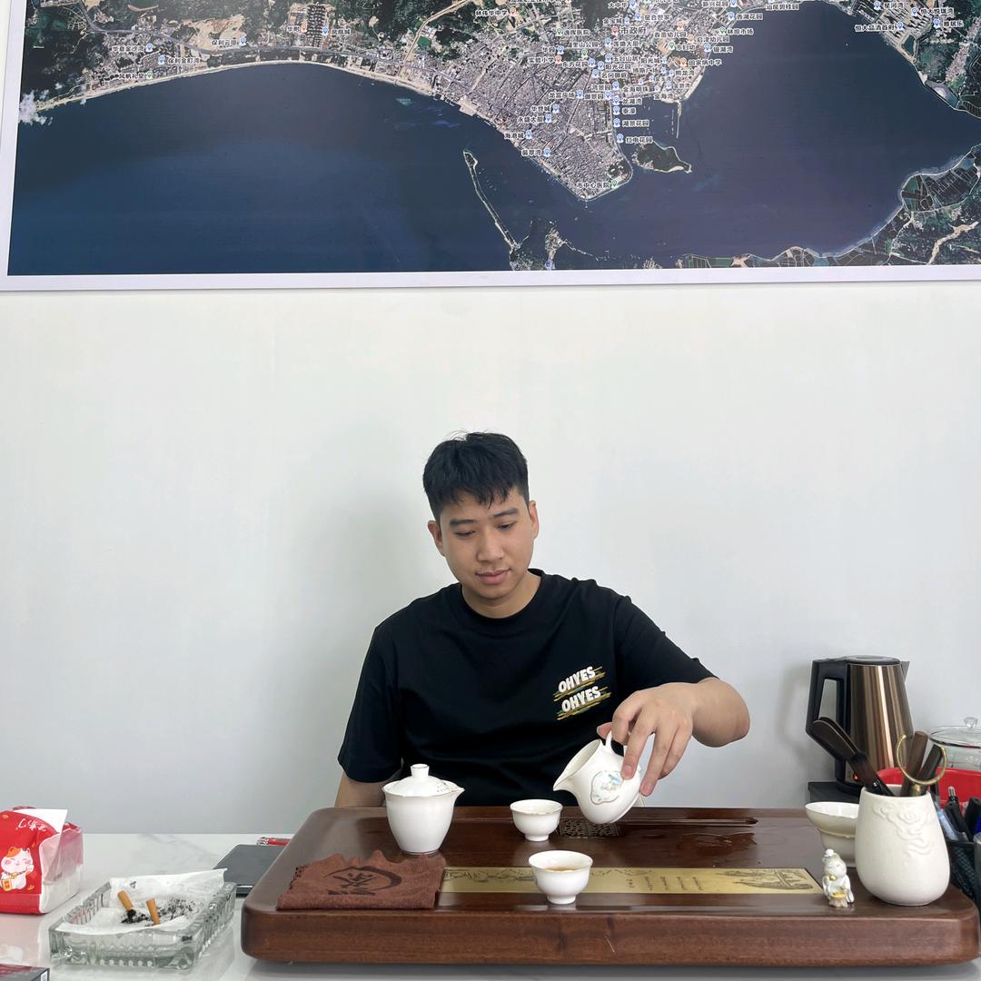 汇居房产，小陈