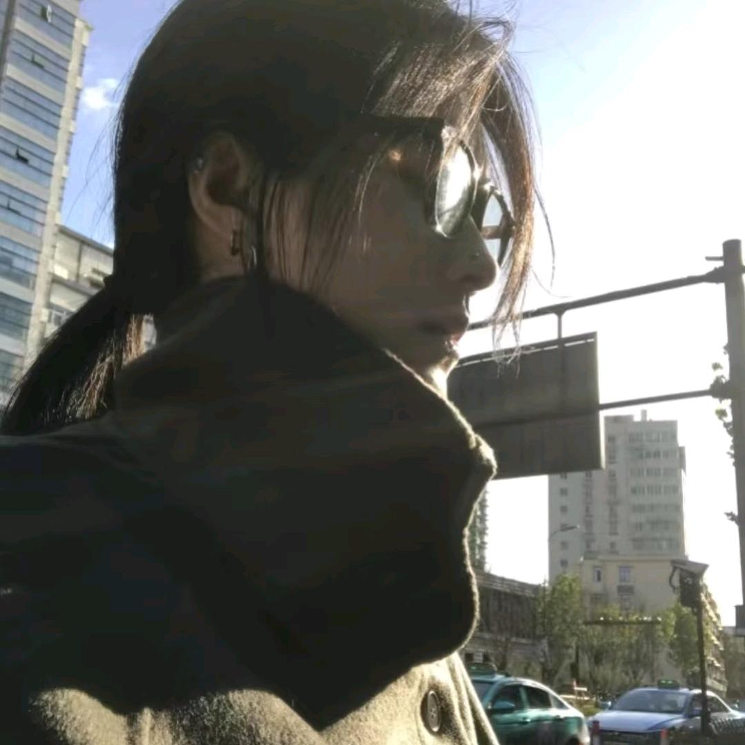 李李里里