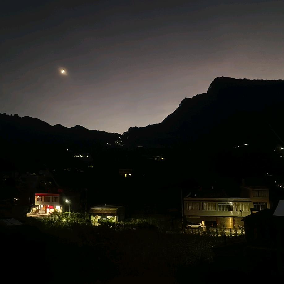 9️⃣⑤2️⃣⑦