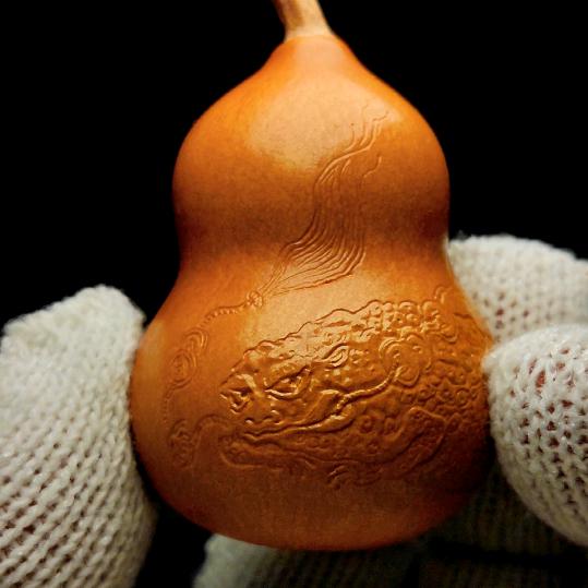 真如手捻葫芦雕刻烙画