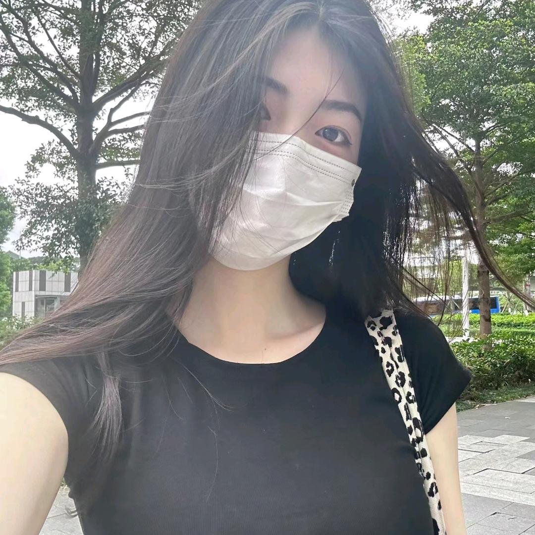 朵朵 小阿姨