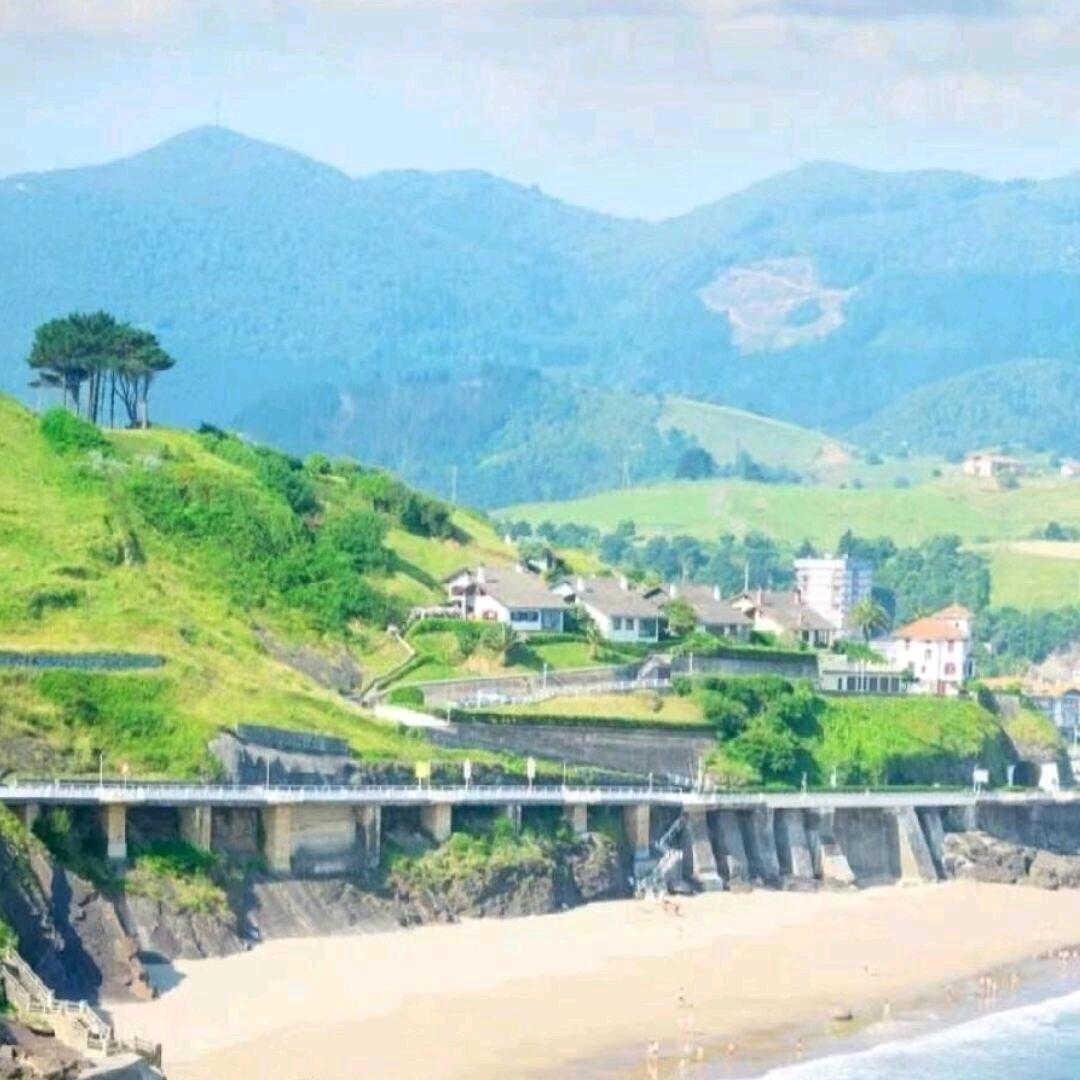大阡广陌头像
