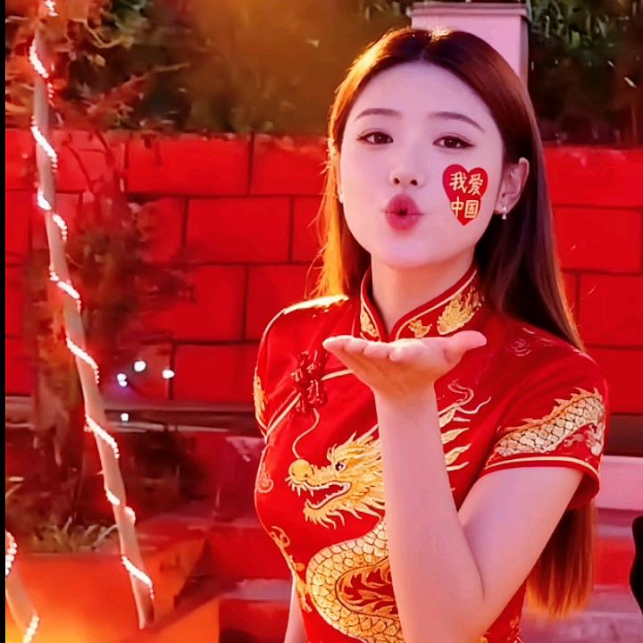 李小英
