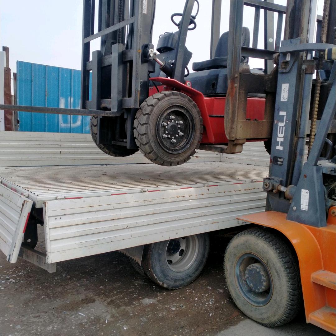 文安县，老唐叉车。