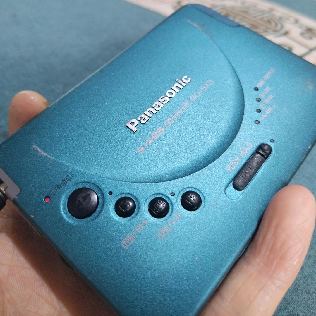 声声皆回忆的磁带机随身听