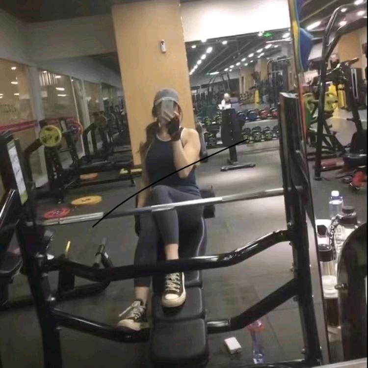 摆摊的蜡笔小7（提拉米苏）