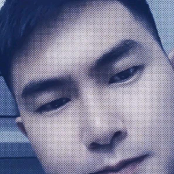 笑只是一种表情！它与快乐无关