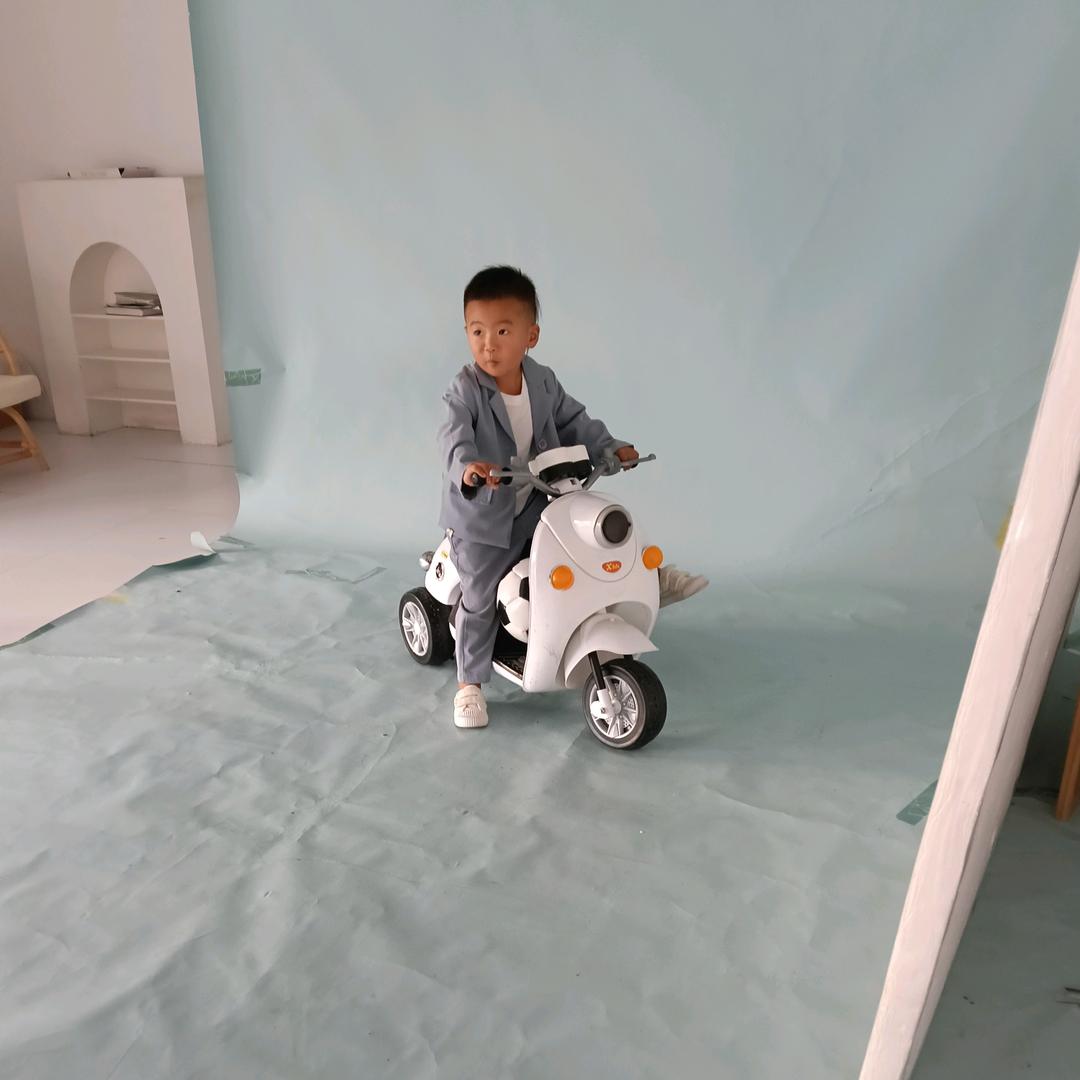 妍然泽