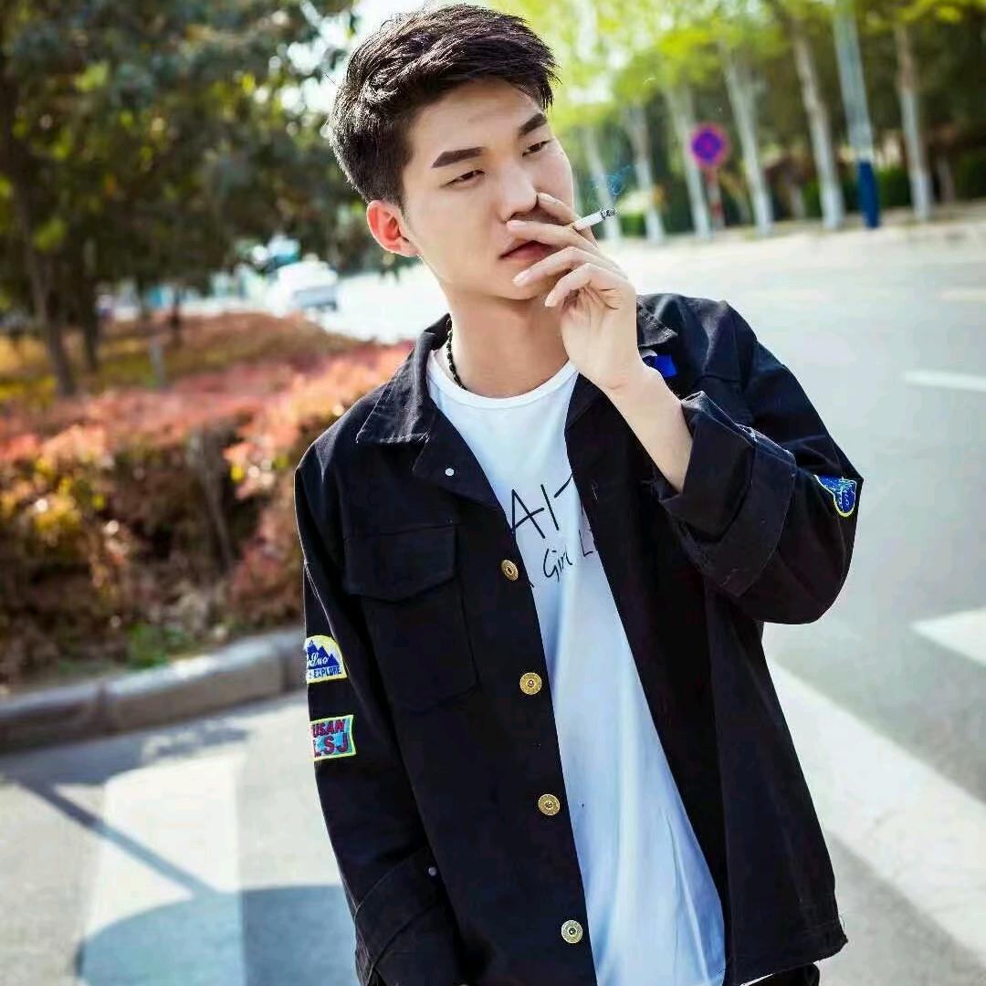 冷酷小石头