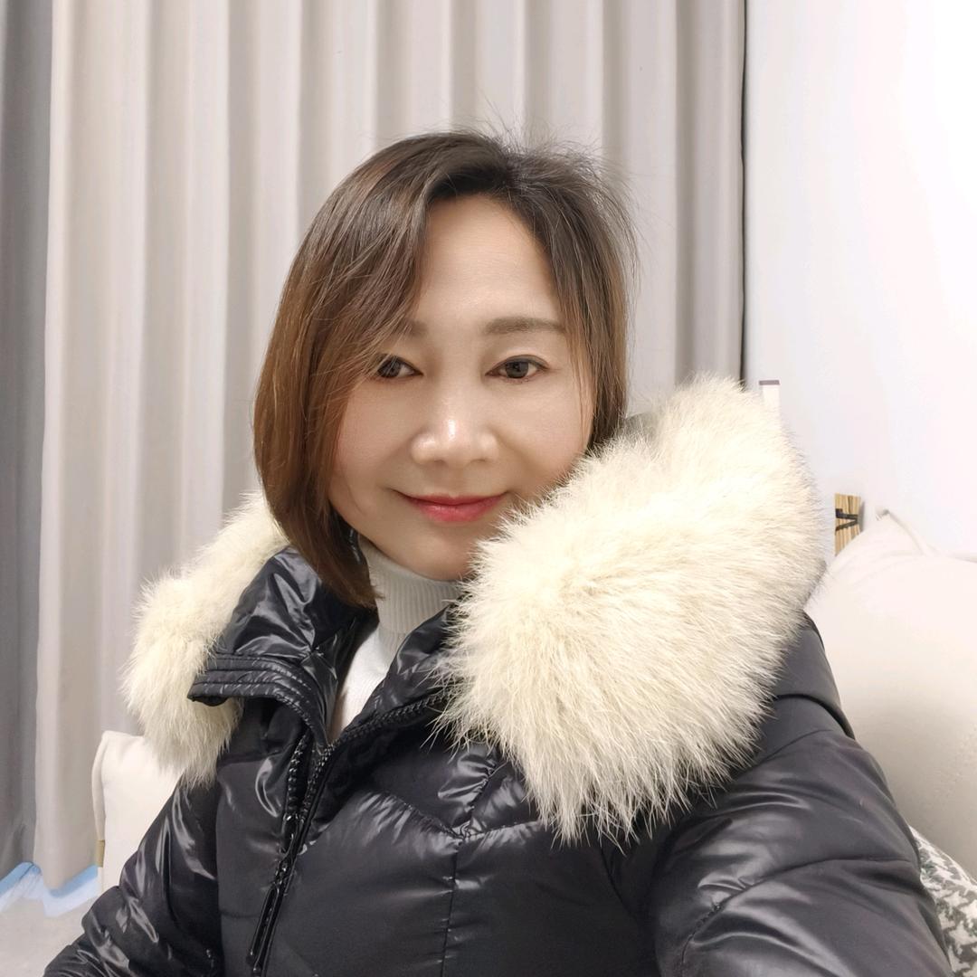 开开心心✧٩(ˊωˋ*)و✧