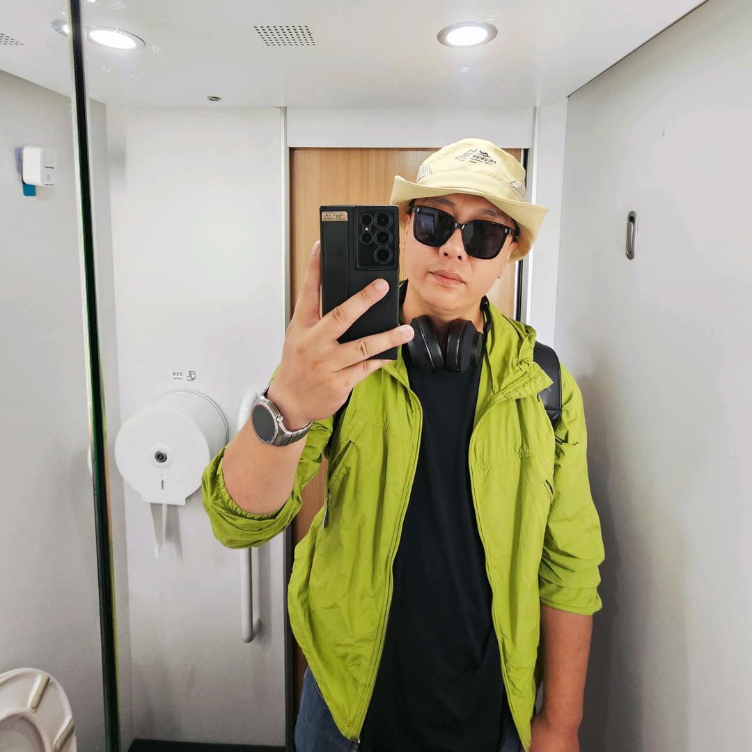 一个管驾校的90后