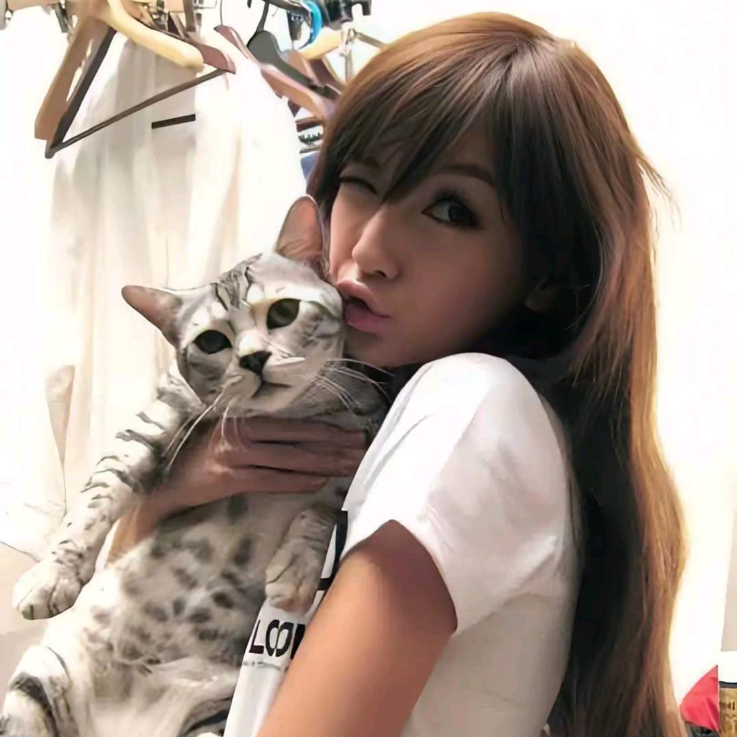 安吉拉baby（上学中）